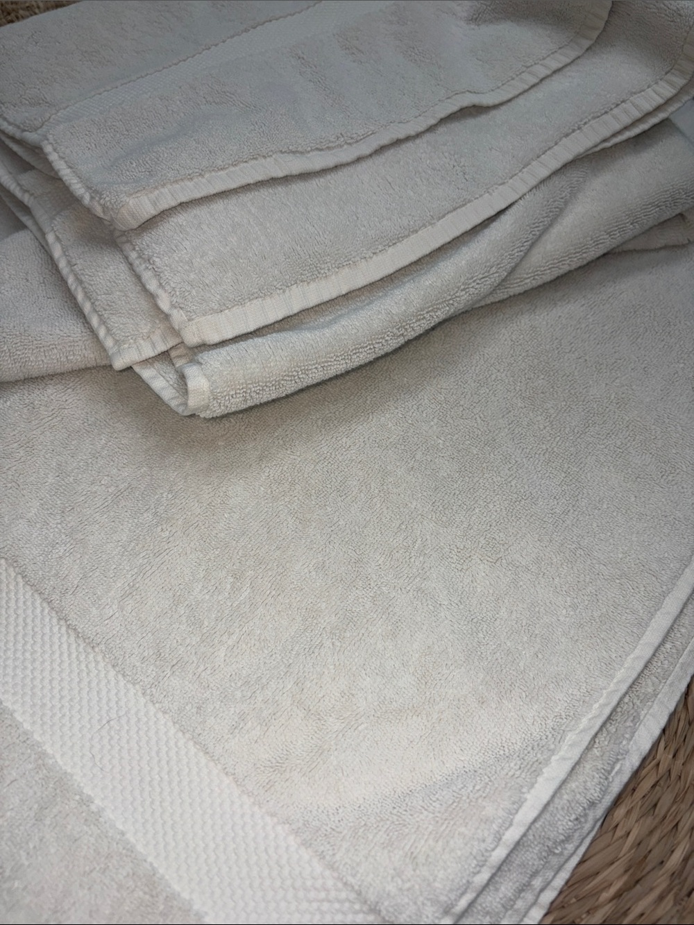 Restoration hardware 802 weight bath towels